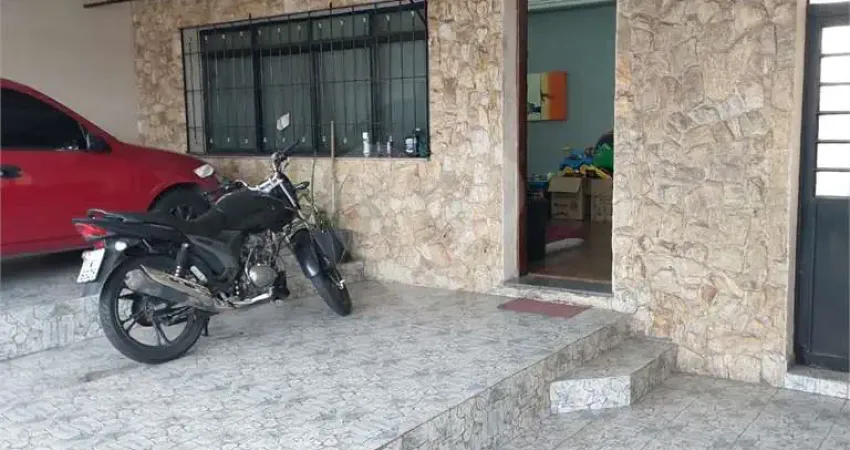 Casa com 3 quartos à venda na Rua Mariquita Artacho, 117, Cangaíba, São Paulo