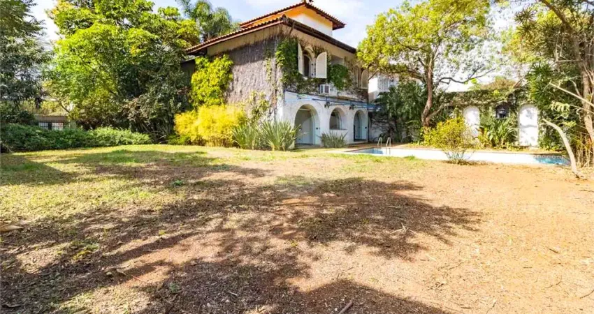 Casa com 4 quartos à venda na Rua Aramanaí, S/N, Alto de Pinheiros, São Paulo