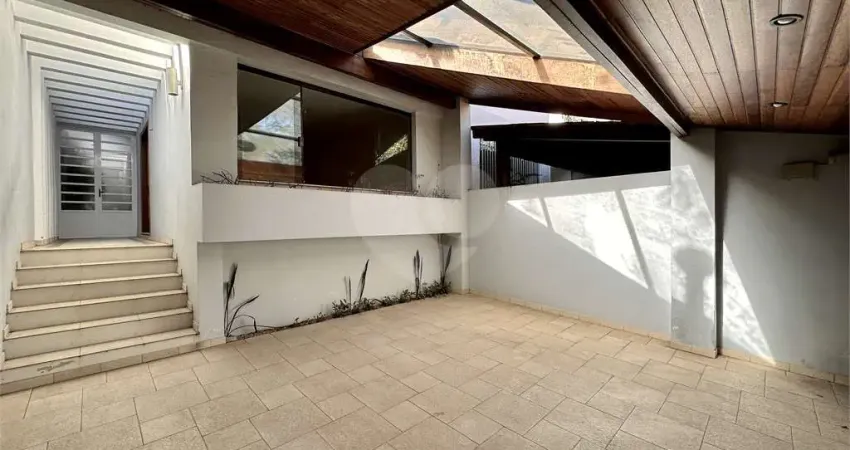 Sobrado com 3 quartos à venda ou para locação em vila madalena - sp