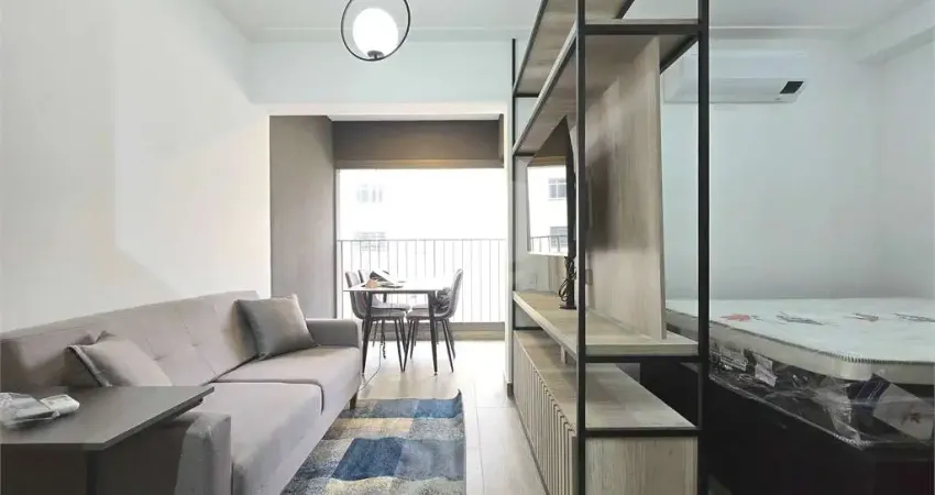 Kitnet / Stúdio para alugar na Rua Cristiano Viana, 1216, Jardim América, São Paulo