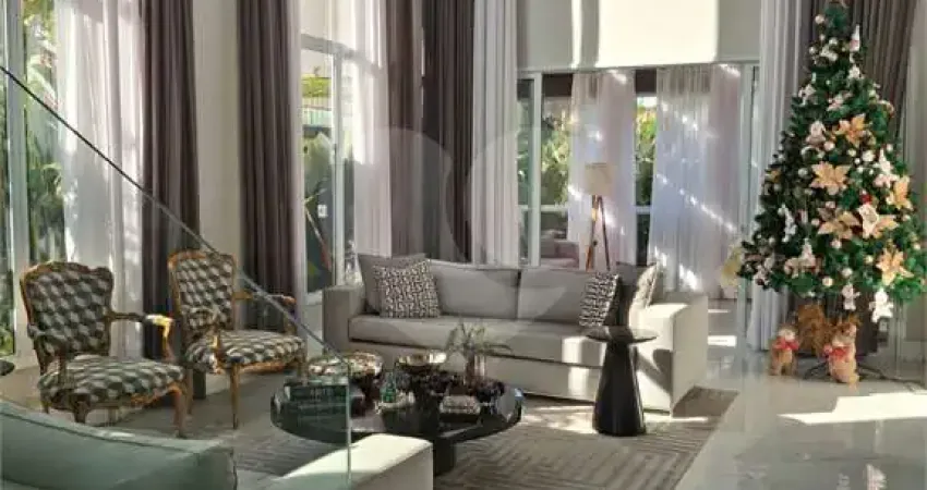 Casa com 3 quartos para alugar na Rua Visconde de Pelotas, 342, Alto da Lapa, São Paulo