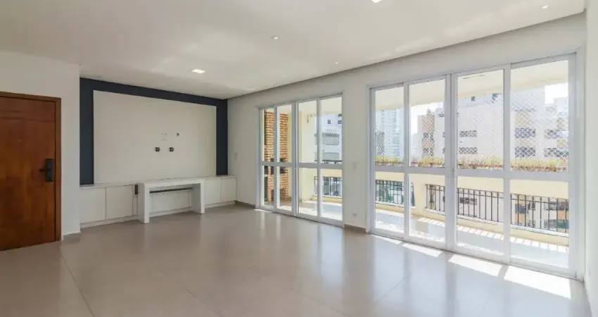 Apartamento com 4 quartos para alugar na Avenida Iraí, 782, Indianópolis, São Paulo