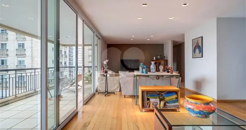 Apartamento com 204m²  a venda em condomínio clube no brooklin
