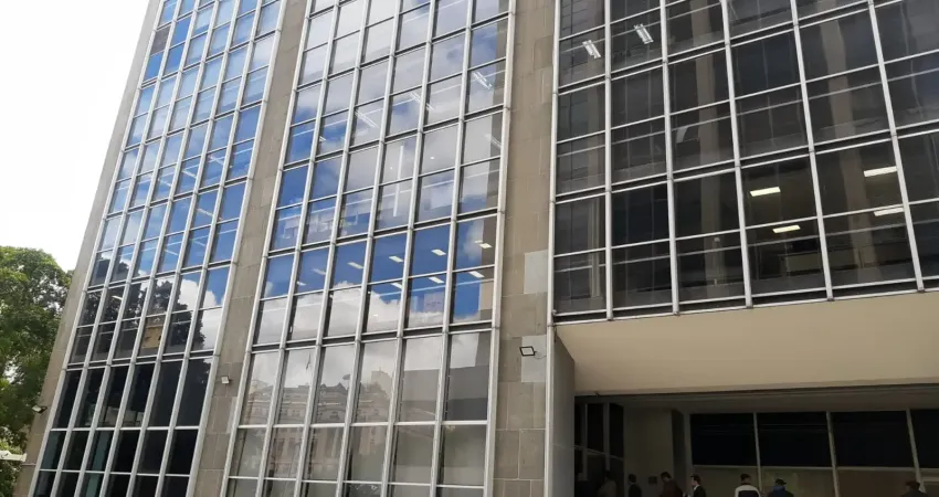 Sala comercial para alugar na Rua Líbero Badaró, 425, Centro, São Paulo