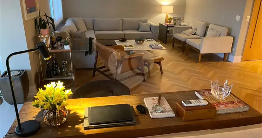 Apartamento com 3 quartos à venda na Rua Pascal, 600, Campo Belo, São Paulo