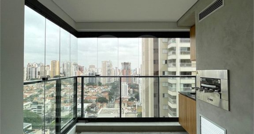 Apartamento à venda ou locação com 2 quartos em Perdizes.