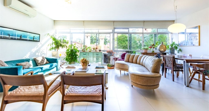 Apartamento à venda com 300m² 3 quartos 1 suíte 3 banheiros 1 vaga na Bela Vista.