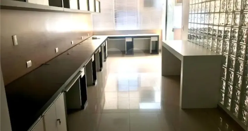 Sala comercial à venda e locação com 60 m¹ 2 banheiros 2 salas 1 vaga na Barra Funda.