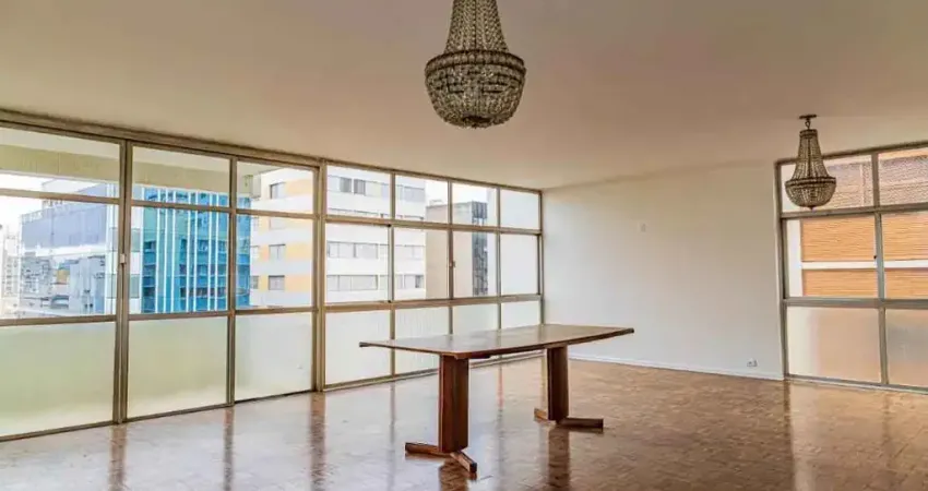 Apartamento amplo para reforma à venda em Santa Cecília – 290m², 4 dormitórios e vista panorâmica
