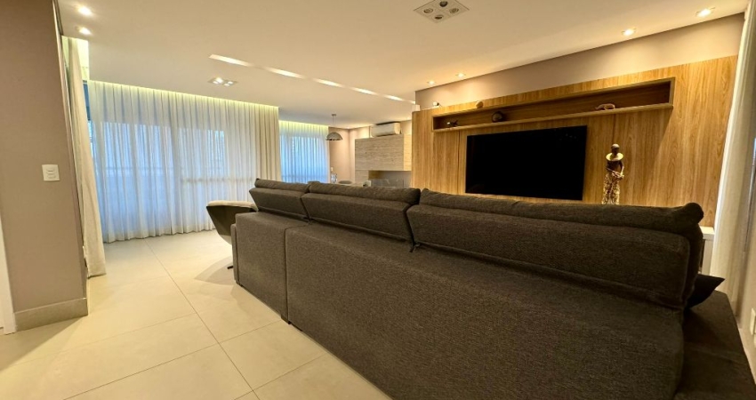 Apartamento com 4 quartos em Santana