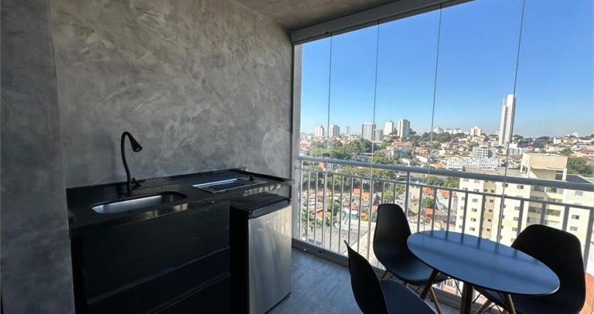Apartamento Moderno com Suíte e Varanda ao Lado do Metrô Tucuruvi