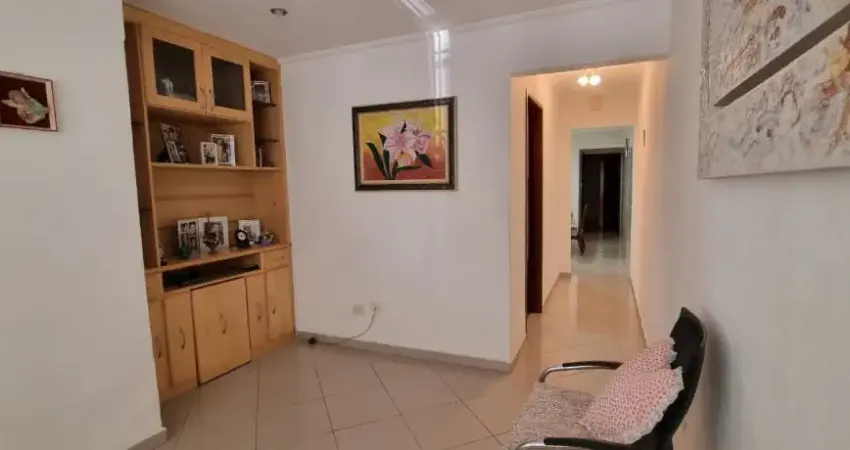 Casa terrea no imirim,2 dormitórios, 2 vagas,em rua fechada.