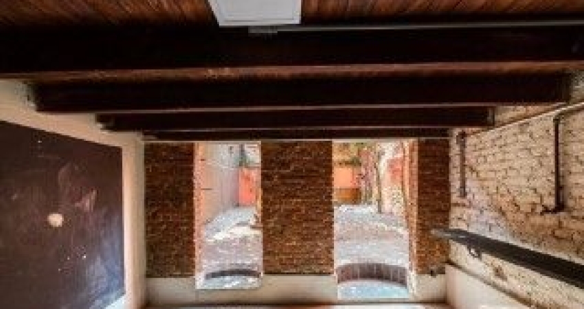 Sobrado - Barra Funda - 2 Quartos - Venda - 190m²