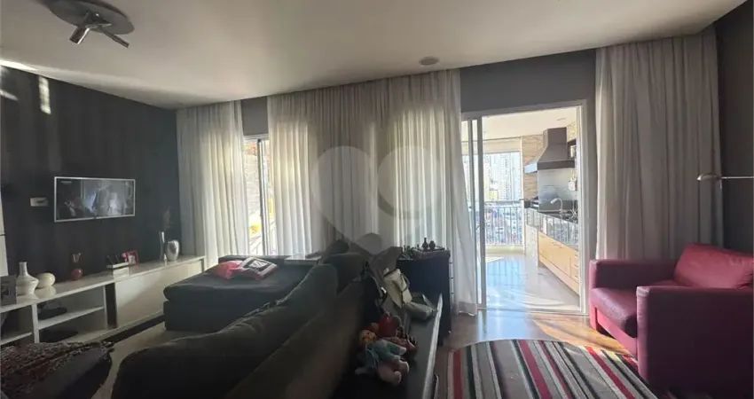 Apartamento Reformado com Varanda Gourmet – 134m² | 3 Suítes | 2 Vagas