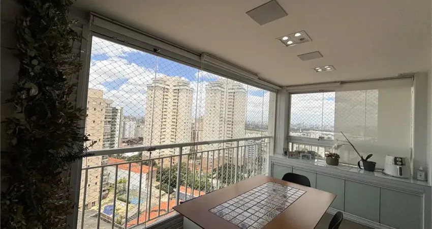 Apartamento a venda com varanda gourmet  2 quartos em  santana