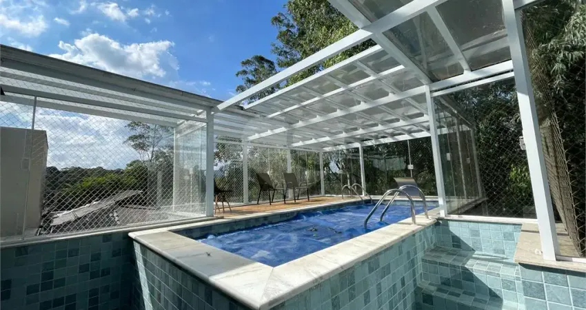 CASA DE ALTO PADRÃO À VENDA – CONDOMÍNIO RESERVA DA CANTAREIRA