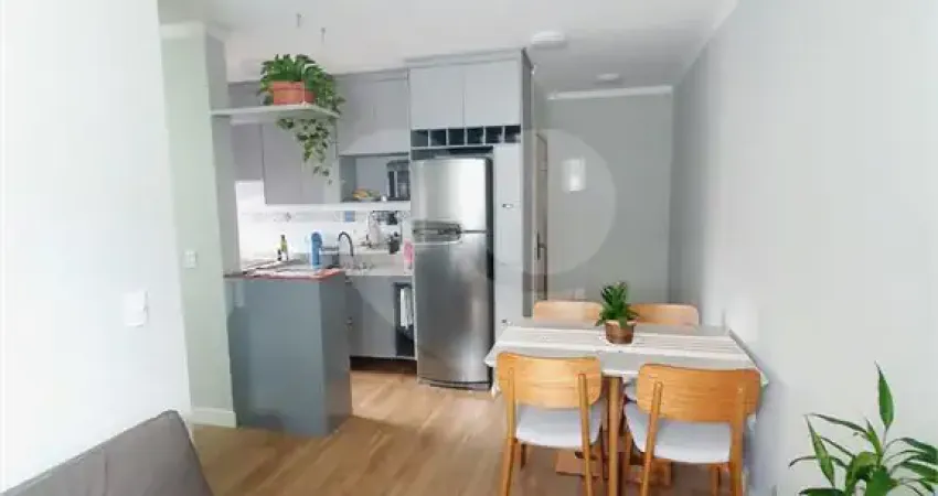 Apartamento a venda em condomínio 50m² 2 quartos no Tucuruvi