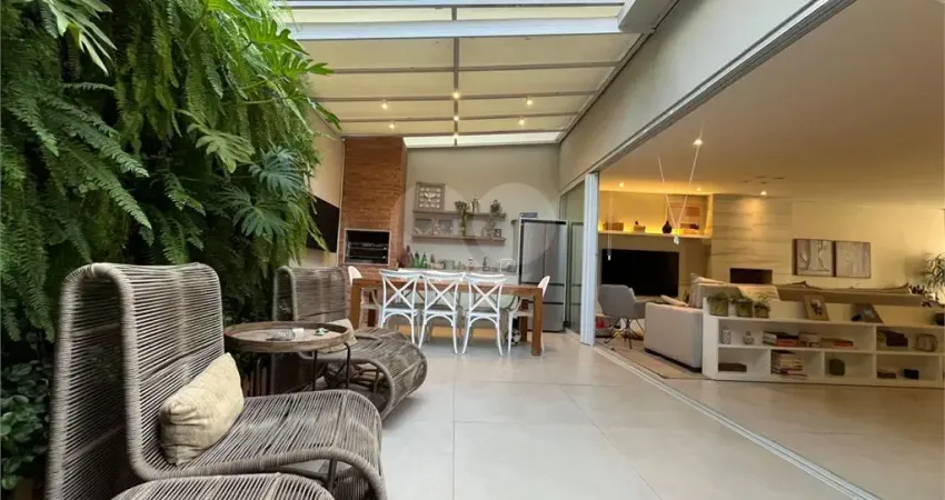 Casa em condomínio fechado com 3 quartos à venda na Rua Francisco Narcizo, Tremembé, São Paulo