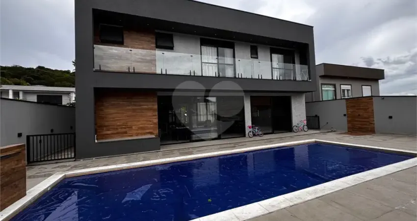 Casa em condomínio fechado com 4 quartos à venda na Rua Ruth Roxo Almeida Souza, Jardim Peri, São Paulo