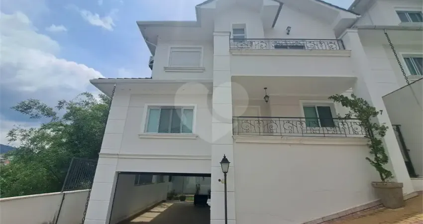 Casa em condomínio fechado com 4 quartos à venda na Rua Amaro Rodrigues, 174, Horto Florestal, São Paulo