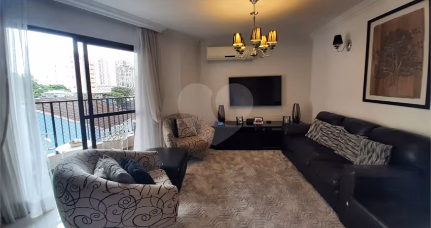 Apartamento a Venda 123m2 com 3 dormitórios(1suíte) em Santa Terezinha