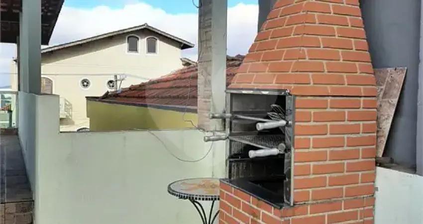 Sobrado venda, na vila guilherme com 110m2 de área construída com 2 quartos, 2 banheiros, 2 salas, quintal gourmet e 3 vagas