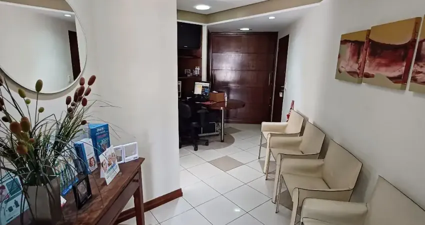 Sala Comercial à Venda com 46 m² - 2 Salas - 2 Banheiros - 210 metros do Metrô Santana