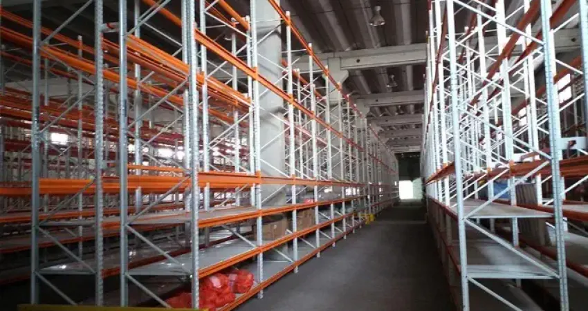 Galpão impecável para locação com 9.370m² área construida – pari / sp