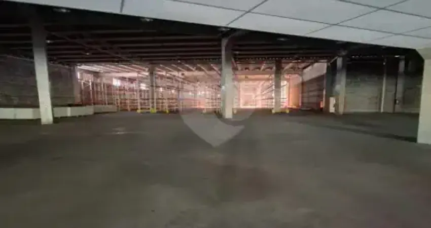 GALPÃO IMPECÁVEL PARA LOCAÇÃO COM 9.370m² ÁREA CONSTRUIDA – PARI / SP