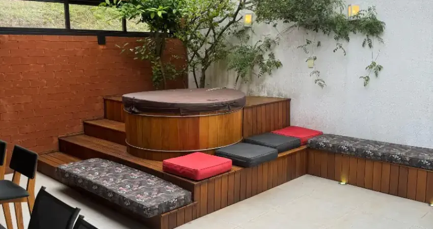 Sobrado 180m² Área Útil - 3 Dormitórios (uma Suíte) - Quintas do Tamboré - Alphaville - SP