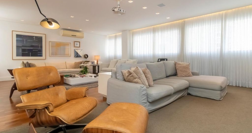 Apartamento de Alto Padrão à Venda nos Jardins com 222 m², 3 quartos sendo 1 suíte e 4 banheiros!