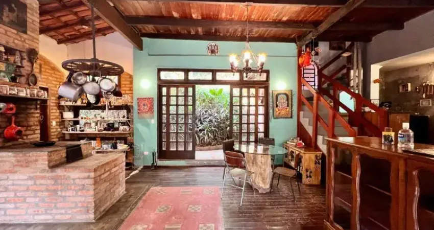 Ótima casa na Serra da Cantareira 197 m² 4 quartos decorada muita natureza local tranquilo e seguro
