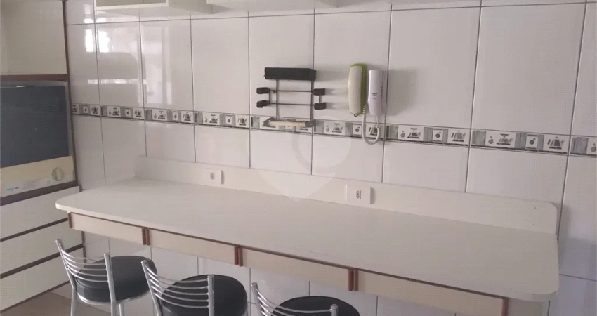 Lindo Apartamento 2 Dormitórios, 2 Banheiros, 1 Vaga 60. Vila Gustavo