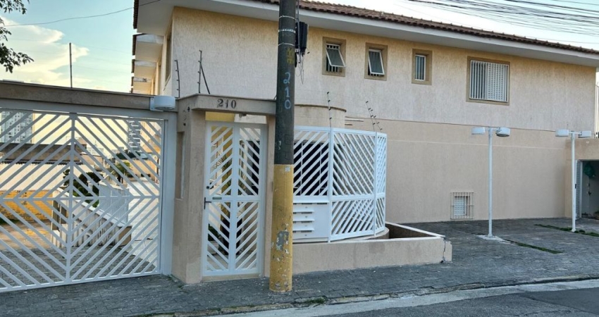 Casa em condomínio fechado com 3 quartos à venda na Rua Tarquínio de Sousa, 210, Vila Guaca, São Paulo