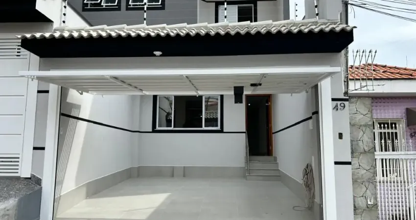 Casa à venda Nova Santana 147m², 03 dormitórios, 04 banheiros e 02 vagas, acabamento de primeira qualidade.