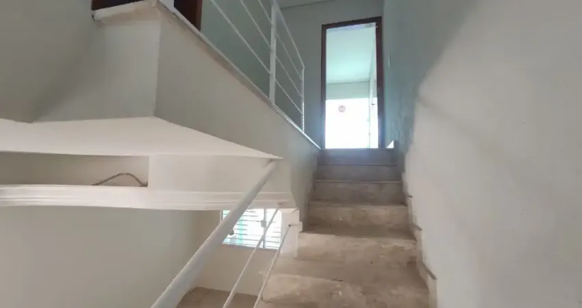 Casa com 3 quartos à venda na Rua Camboim, 29, Vila Nilo, São Paulo