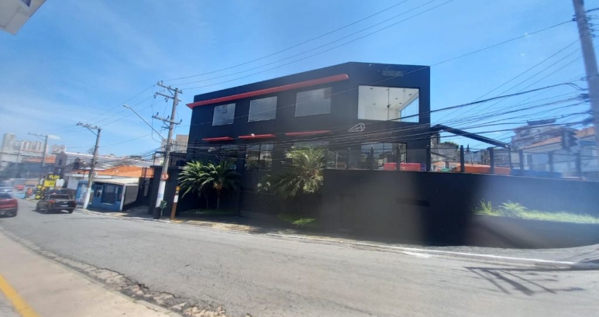 Prédio inteiro para locação  com  725 metros quadrados no bairro Água Fria