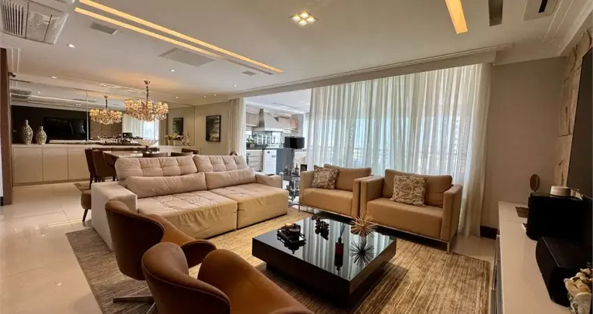Condomínio Chácara Santana Apartamento mobiliado Alto Padrão  3 suítes 4 vagas Zona Norte SP