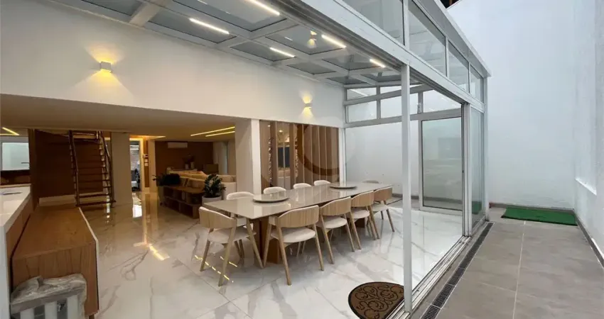 Alto padrão no Jardim França – 6 suítes, cinema, jacuzzi e 8 vagas em condomínio exclusivo!
