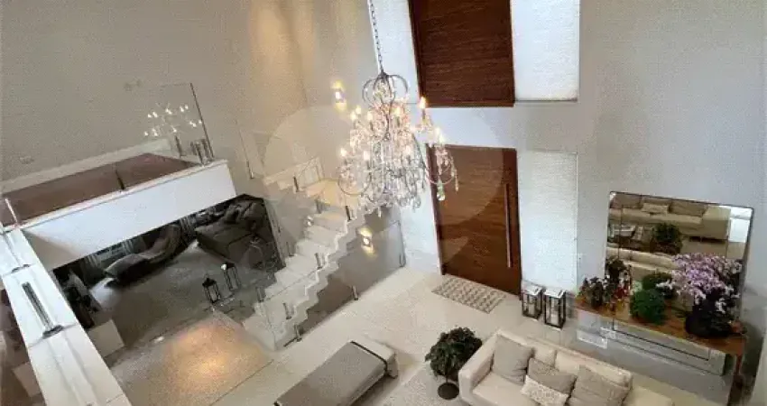 Sobrado para venda com 750m² no Condomínio Reserva da Cantareira.
