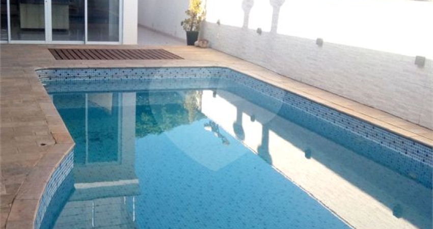 Sobrado à venda 700 m² com 3 dormitórios 3 suítes 7 banheiros 8 vagas Jd. Franca - São Paulo - SP