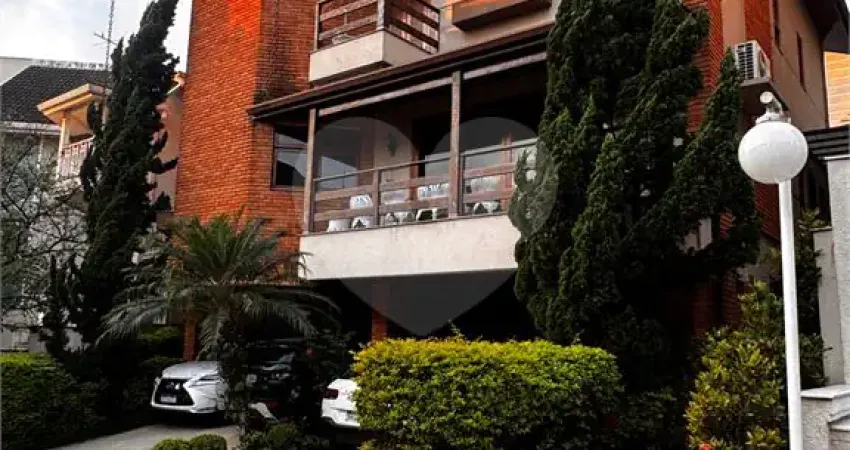 Casa de Alto Padrão à Venda no Residencial Chácara Francesa, Jardim França