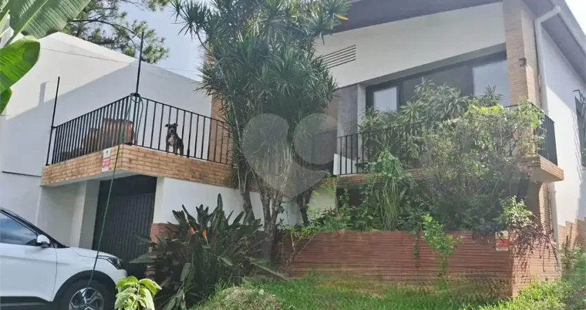 Sobrado à venda 3 suítes 3 vagas 3 salas 5 banheiros no tremembé zn sp