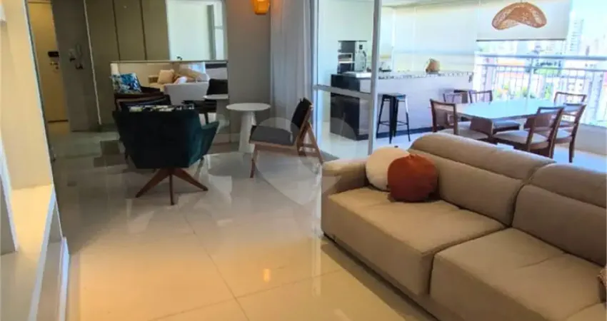 Imóvel para aluguel e venda tem 120 metros quadrados com 3 quartos