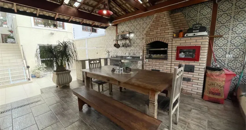 Casa com 3 quartos à venda na Rua José dos Santos Castro, 8, Vila Irmãos Arnoni, São Paulo