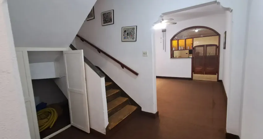 Espaçoso Sobrado à Venda | 120 m² | 3 dormitórios no Bom retiro!