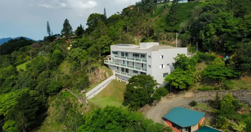 Casa de condomínio à venda | 2.315 m2 | 5 suítes | 15 vagas em serra negra/sp!