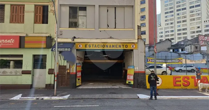 Barracão / Galpão / Depósito à venda na Rua General Couto de Magalhães, 400, Centro, São Paulo
