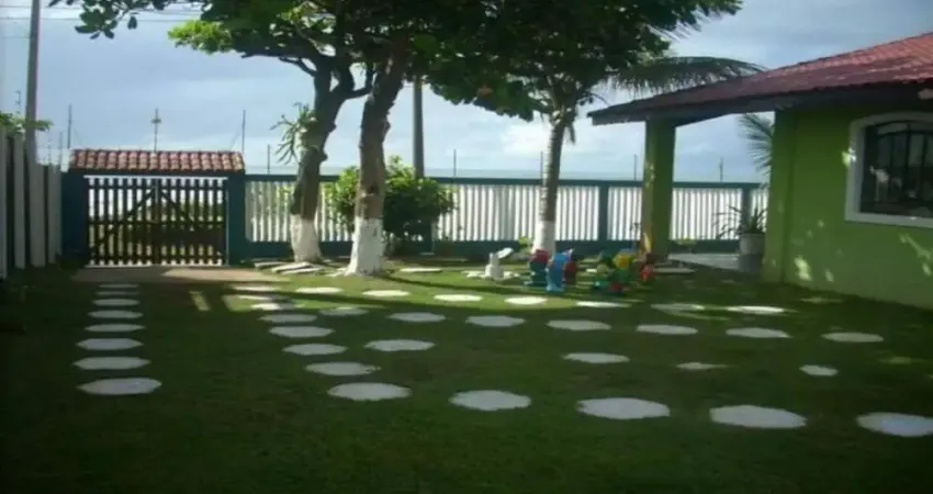 Casa na praia à venda | 1.080 m² | 3 dormitórios (2 suítes) | piscina | 12 vagas em itanhaém/sp!