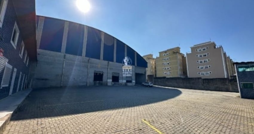 Galpão para locação em Guarulhos. Jd. Silvestre. Área de 6.000 mil m², com 3.200 m² construção